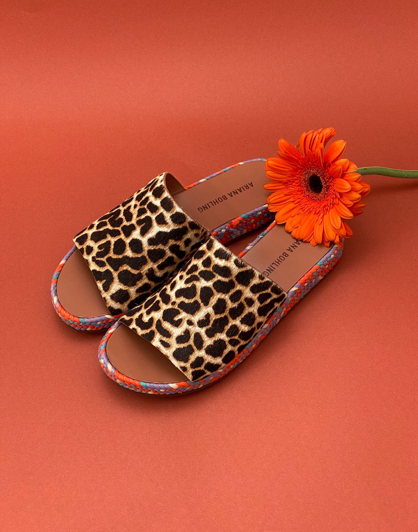 Open image in slideshow, Daisy Sandal Leopard Haircalf
